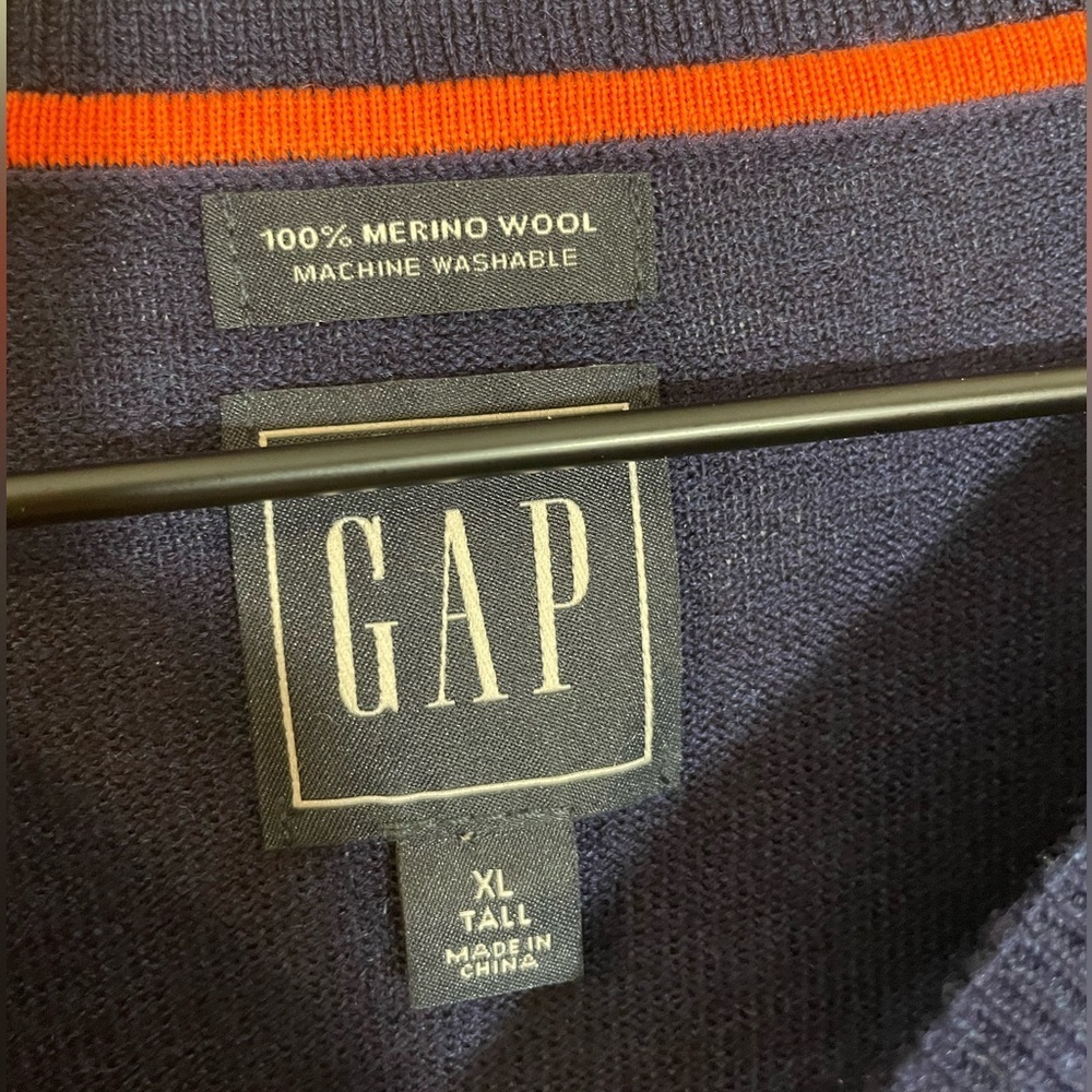 Gap 100% Merino Wool Navy Blue Crewneck Lightweight Sweater Machine Wash Sz XLT - Picture 3 of 9